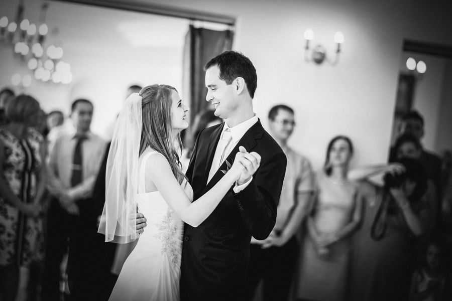 reportaż ślubny Gosi i Łukasza fotografia ślubna bielsko; fotografia ślubna kraków; dwóch fotograf na ślub; zdjęcia ślubne; fotograf ślubny bielsko