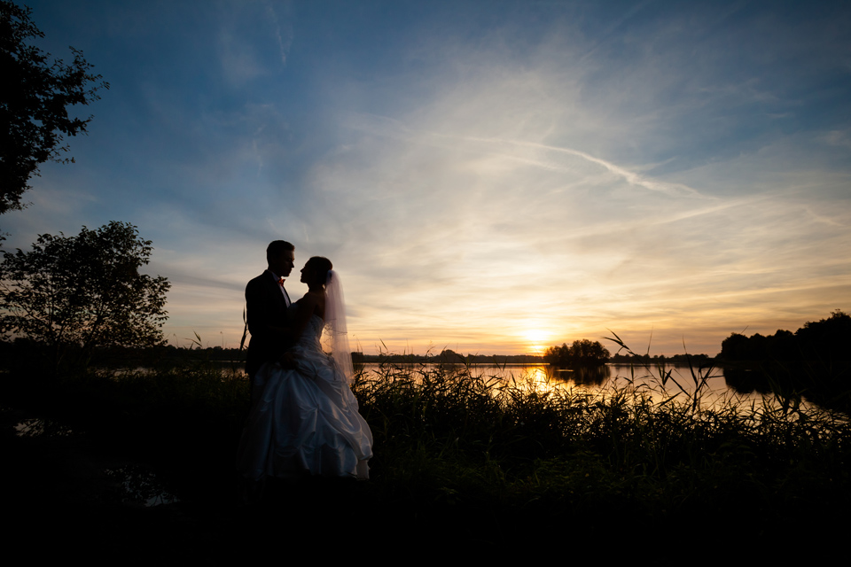 plener ślubny w lesie, sesja slubna w naturze, romantyczna sesja slubna, zdjecia slubne goczalkowice, plener slubny w goczalkowicach, fotografia ślubna śląsk, fotografia ślubna pszczyna, dwóch fotografów na ślub, zdjęcia ślubne, fotograf ślubny bielsko