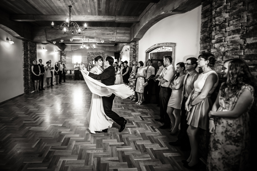 fotografia ślubna śląsk; fotografia ślubna kraków; dwóch fotograf na ślub; zdjęcia ślubne; fotograf ślubny bielsko