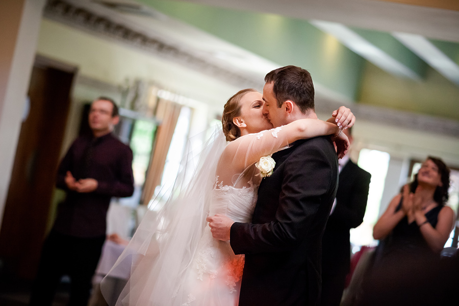 fotografia ślubna śląsk; fotografia ślubna kraków; dwóch fotograf na ślub; zdjęcia ślubne; fotograf ślubny Strzelce Opolskie