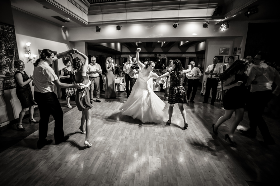 fotografia ślubna śląsk; fotografia ślubna kraków; dwóch fotograf na ślub; zdjęcia ślubne; fotograf ślubny Strzelce Opolskie