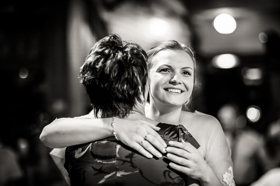 fotografia ślubna śląsk; fotografia ślubna kraków; dwóch fotograf na ślub; zdjęcia ślubne; fotograf ślubny Strzelce Opolskie