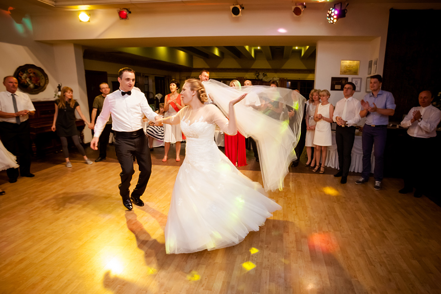 fotografia ślubna śląsk; fotografia ślubna kraków; dwóch fotograf na ślub; zdjęcia ślubne; fotograf ślubny Strzelce Opolskie