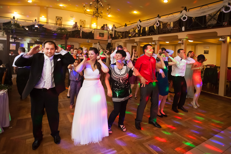 reportaż ślubny Kamili i Macieja fotografia ślubna śląsk; fotografia ślubna kraków; dwóch fotograf na ślub; zdjęcia ślubne; fotograf ślubny bielsko