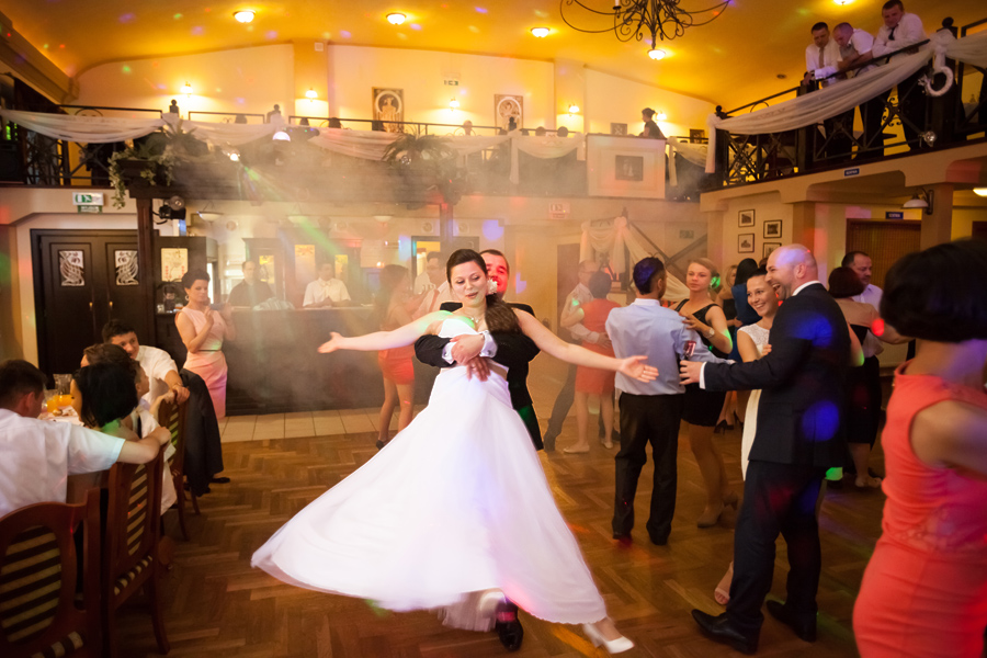 reportaż ślubny Kamili i Macieja fotografia ślubna śląsk; fotografia ślubna kraków; dwóch fotograf na ślub; zdjęcia ślubne; fotograf ślubny bielsko