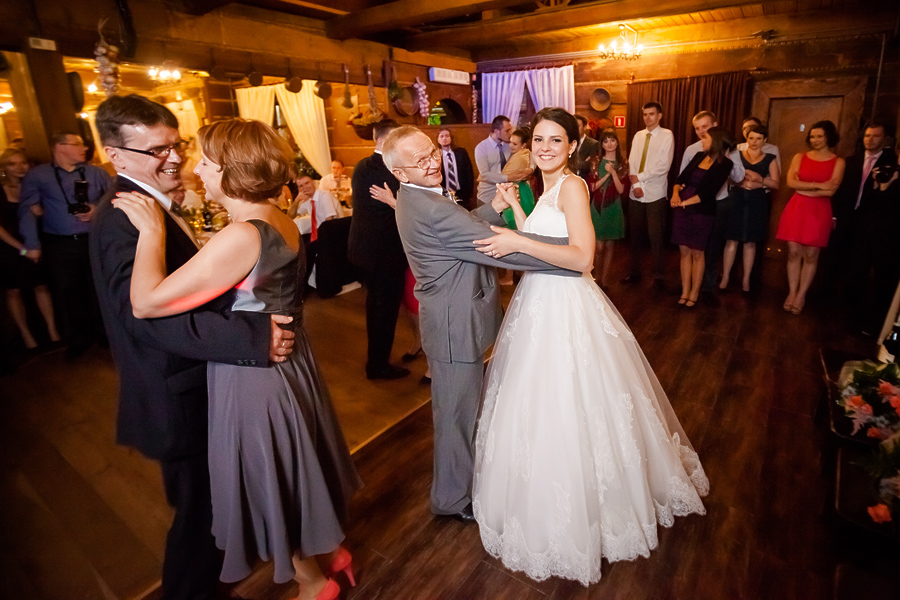 reportaż ślubny Kasi i Przemysława fotografia ślubna śląsk; fotografia ślubna kraków; dwóch fotograf na ślub; zdjęcia ślubne; fotograf ślubny bielsko