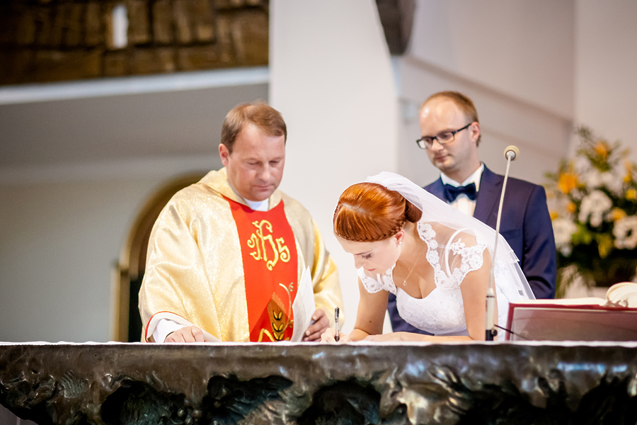 reportaż ślubny Jagody i Sebastiana fotografia ślubna śląsk; fotografia ślubna bielsko; dwóch fotograf na ślub; zdjęcia ślubne; fotograf ślubny bielsko