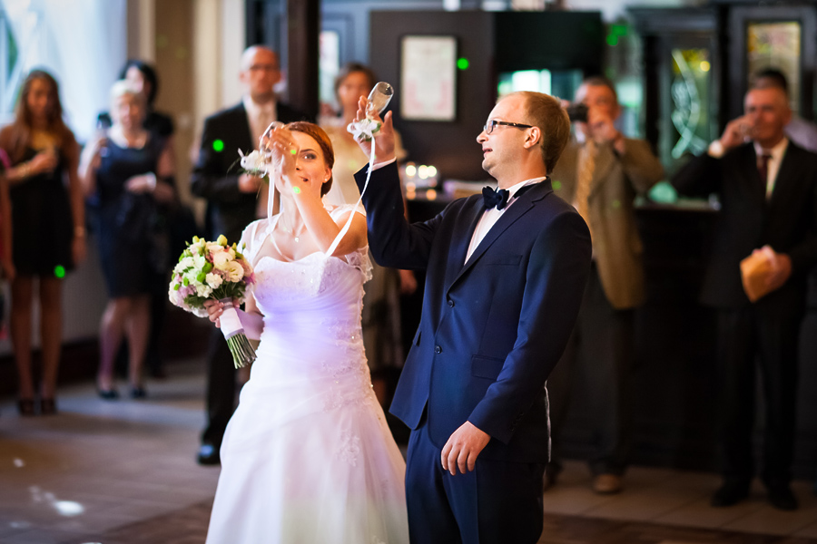 reportaż ślubny Jagody i Sebastiana fotografia ślubna śląsk; fotografia ślubna bielsko; dwóch fotograf na ślub; zdjęcia ślubne; fotograf ślubny bielsko