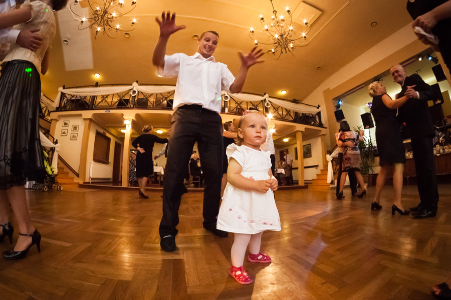 reportaż ślubny Jagody i Sebastiana fotografia ślubna śląsk; fotografia ślubna bielsko; dwóch fotograf na ślub; zdjęcia ślubne; fotograf ślubny bielsko