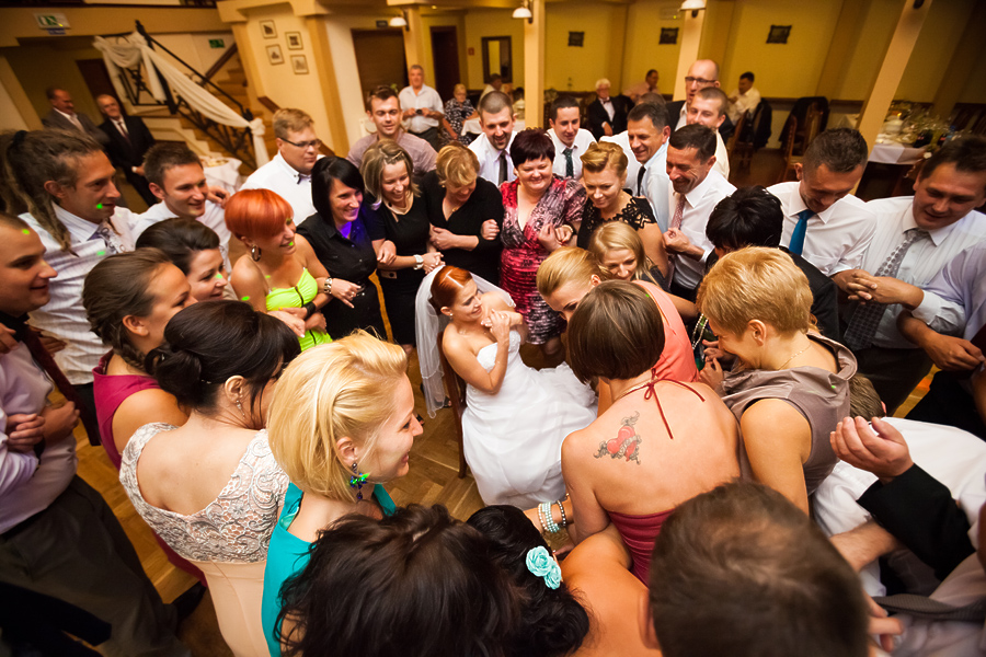 reportaż ślubny Jagody i Sebastiana fotografia ślubna śląsk; fotografia ślubna bielsko; dwóch fotograf na ślub; zdjęcia ślubne; fotograf ślubny bielsko
