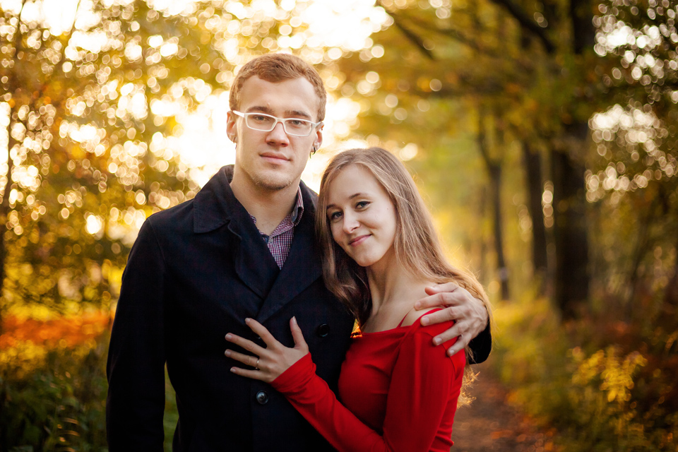 jesienna sesja w lesie fotografia ślubna śląsk; fotografia ślubna bielsko; zdjęcia ślubne; jesienna sesja; sesja w lesie