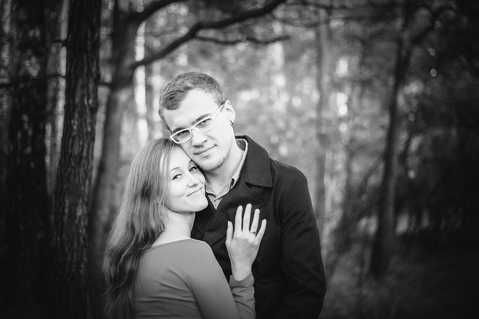 jesienna sesja w lesie fotografia ślubna śląsk; fotografia ślubna bielsko; zdjęcia ślubne; jesienna sesja; sesja w lesie