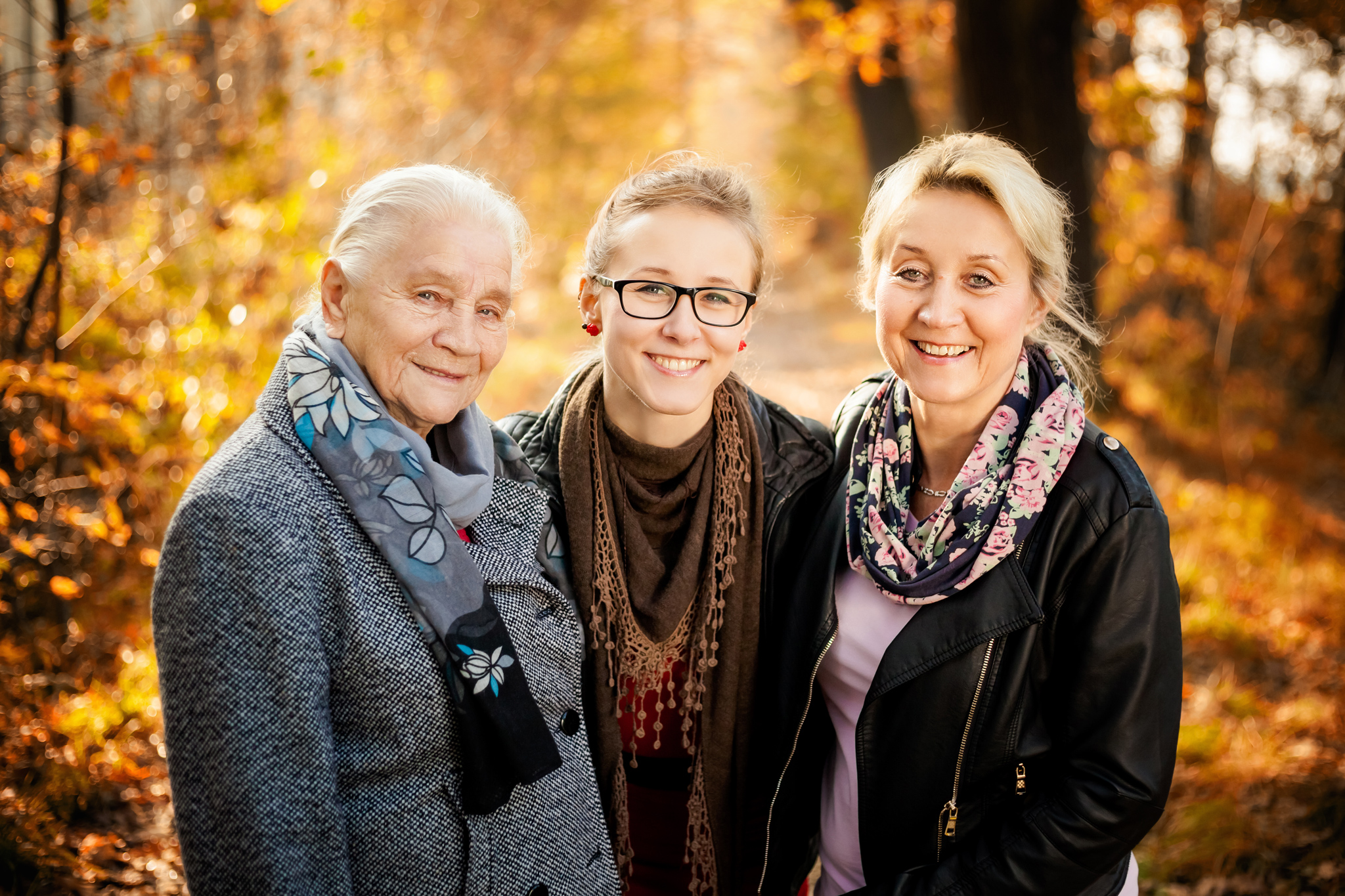 jesienny rodzinny plener fotograf czechowice jesienna sesja; sesje jesienne; Sesje rodzinne, portrety rodzinne, sesje rodzinne bielsko, fotograf rodzinny bielsko, fotograf pszczyna, www.magiaobrazu.com, fotograf czechowice, fotograf slask, fotografia krakow, zdjecia rodzinne, fotografia rodzinna