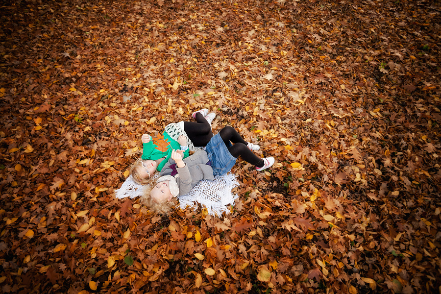 Sesja dziecieca Julka i Emilka Fotografia dziecieca; fotograf slask; fotograf bielsko; fotograf pszczyna; zdjecia dzieci; fotograf krakow; sesja dziecieca