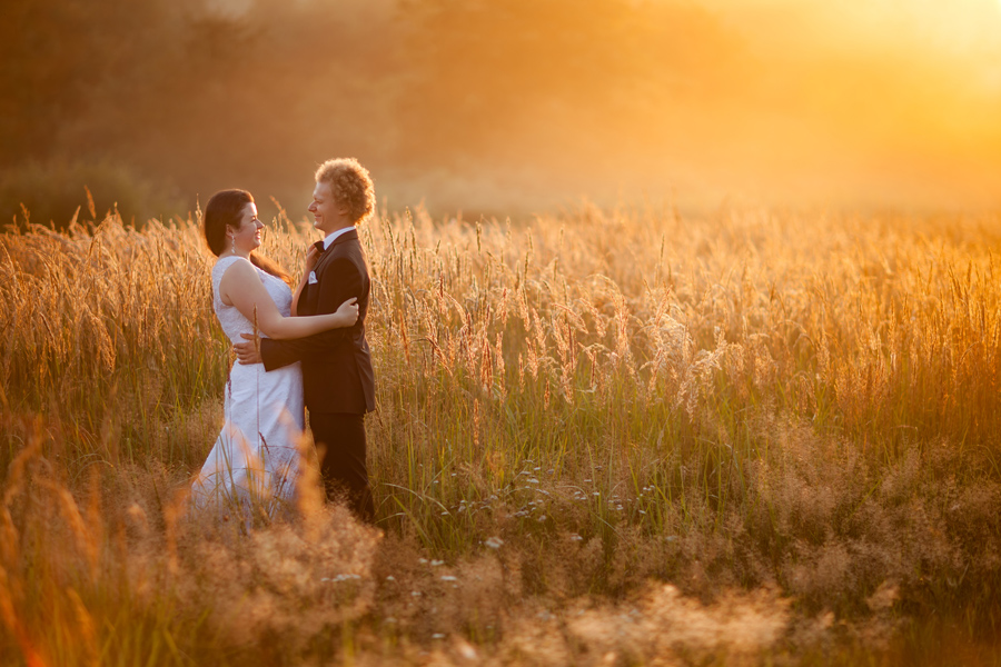 plener ślubny Magdy i Pawła o świcie plener slubny wschod slonca; fotografia ślubna śląsk; fotografia ślubna kraków; dwóch fotograf na ślub; zdjęcia ślubne; fotograf ślubny bielsko