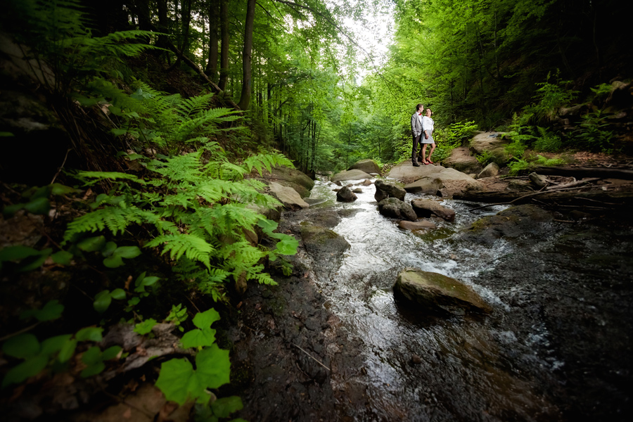 plener ślubny Ani i Gabriela w Beskidach plener ślubny w gorach; sesja slubna wodospad; fotografia ślubna śląsk; fotografia ślubna bielsko; dwóch fotograf na ślub; zdjęcia ślubne; fotograf ślubny bielsko
