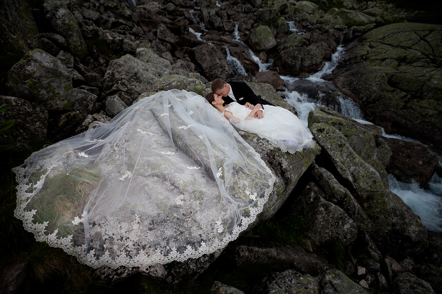 plener ślubny w Tatrach; fotografia ślubna śląsk; fotografia ślubna kraków; dwóch fotograf na ślub; zdjęcia ślubne; fotograf ślubny bielsko