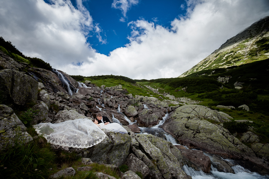 plener ślubny w Tatrach; fotografia ślubna śląsk; fotografia ślubna kraków; dwóch fotograf na ślub; zdjęcia ślubne; fotograf ślubny bielsko