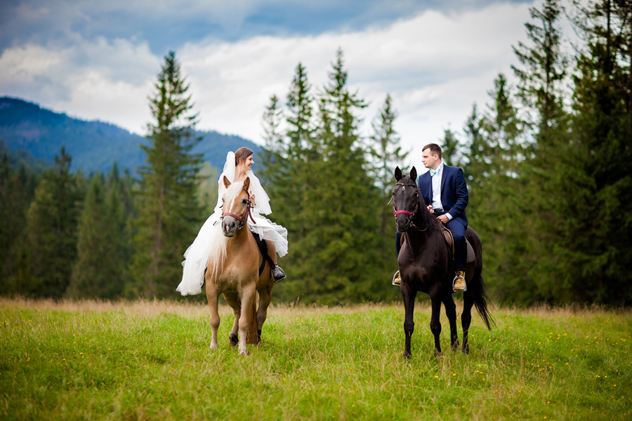 plener ślubny Angeliki i Adama w Tatrach plener ślubny w Tatrach; sesja slubna Nosal; sesja slubna Tatry; fotografia ślubna śląsk; fotografia ślubna kraków; dwóch fotograf na ślub; zdjęcia ślubne; fotograf ślubny bielsko