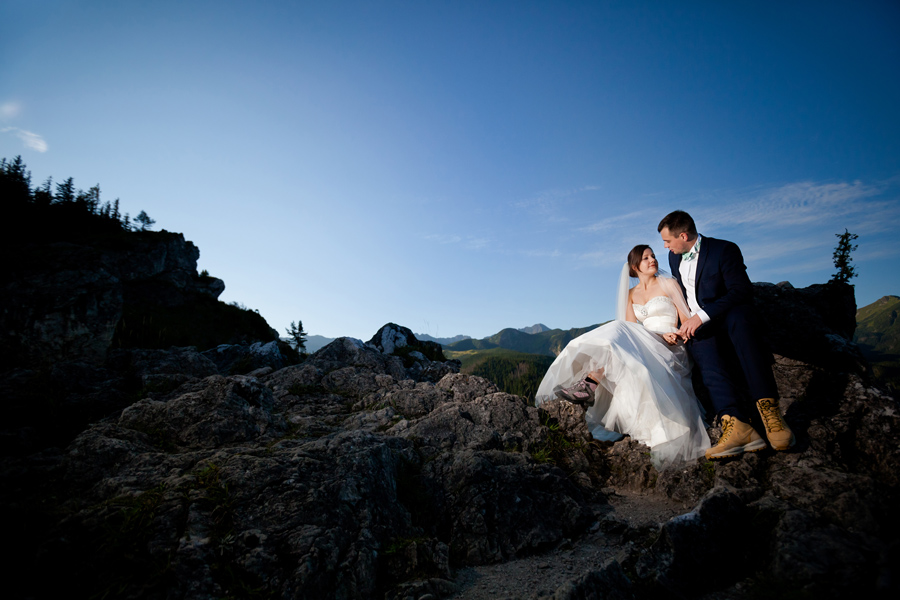 plener ślubny Angeliki i Adama w Tatrach plener ślubny w Tatrach; sesja slubna Nosal; sesja slubna Tatry; fotografia ślubna śląsk; fotografia ślubna kraków; dwóch fotograf na ślub; zdjęcia ślubne; fotograf ślubny bielsko
