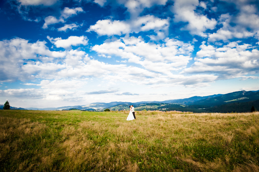 Sesja ślubna w Koniakowie Plener ślubny w górach