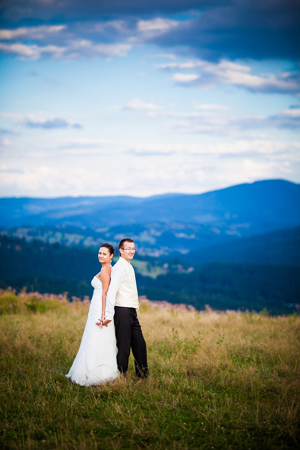 Sesja ślubna w Koniakowie Plener ślubny w górach