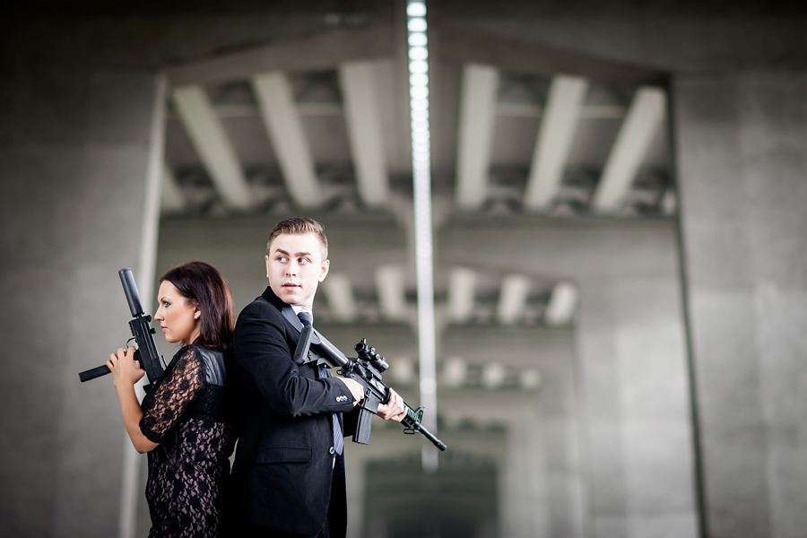 sesje narzeczenskie bielsko; sesja zareczynowa slask; sesja james bond; sesja w stylu bonda; fotografia slubna slask; zdjecia slubne bielsko, sesja narzeczenska bond 007, zdjecia narzeczenskie, fotograf slubny bielsko