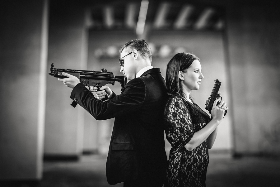 sesje narzeczenskie bielsko; sesja zareczynowa slask; sesja james bond; sesja w stylu bonda; fotografia slubna slask; zdjecia slubne bielsko, sesja narzeczenska bond 007, zdjecia narzeczenskie, fotograf slubny bielsko