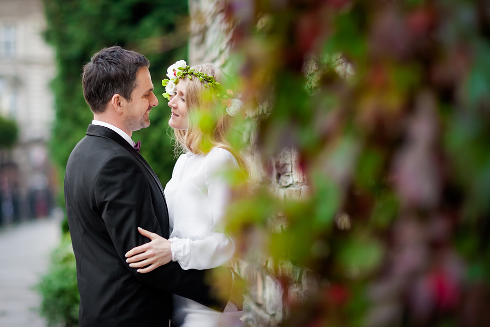 sesja slubna w bielsku, plener slubny w bielsku, sesja na wzgorzu bielskim, fotograf slubny bielsko, zdjecia slubne bielsko, fotografia slubna katowice, fotografia ślubna śląsk; fotografia ślubna bielsko; dwóch fotografów na ślub; zdjęcia ślubne; jesienna sesja slubna, sesja slubna w kawiarni, plener slubny w kawiarni