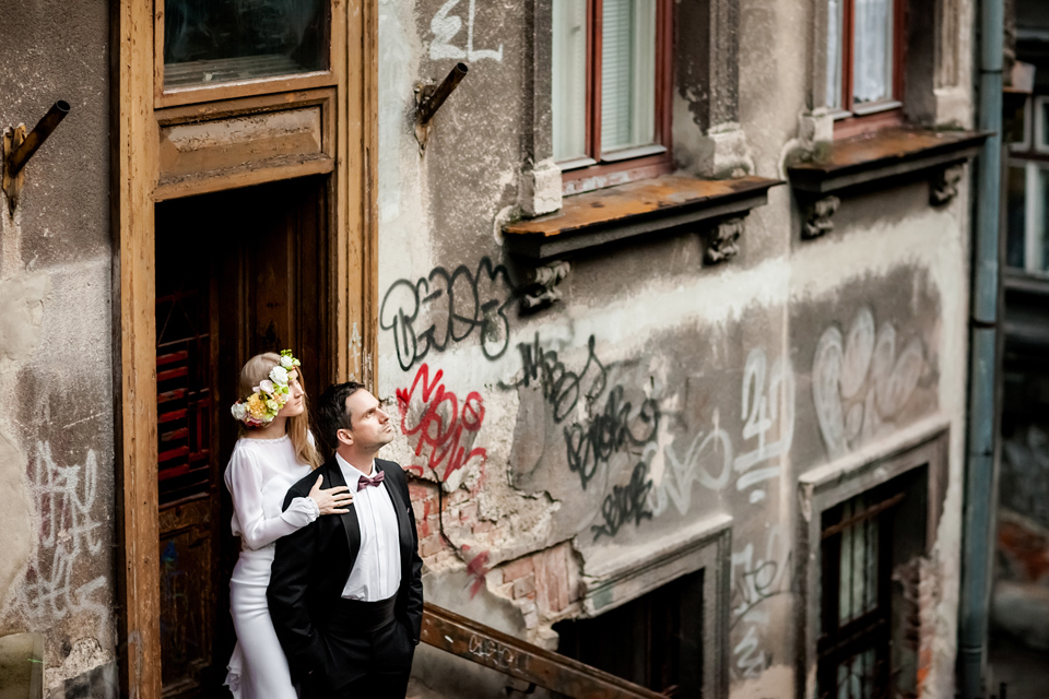 sesja slubna w bielsku, plener slubny w bielsku, sesja na wzgorzu bielskim, fotograf slubny bielsko, zdjecia slubne bielsko, fotografia slubna katowice, fotografia ślubna śląsk; fotografia ślubna bielsko; dwóch fotografów na ślub; zdjęcia ślubne; jesienna sesja slubna, sesja slubna w kawiarni, plener slubny w kawiarni