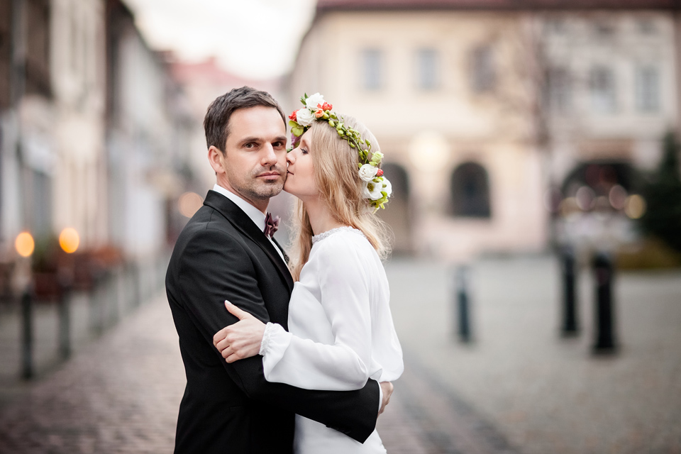sesja slubna w bielsku, plener slubny w bielsku, sesja na wzgorzu bielskim, fotograf slubny bielsko, zdjecia slubne bielsko, fotografia slubna katowice, fotografia ślubna śląsk; fotografia ślubna bielsko; dwóch fotografów na ślub; zdjęcia ślubne; jesienna sesja slubna, sesja slubna w kawiarni, plener slubny w kawiarni
