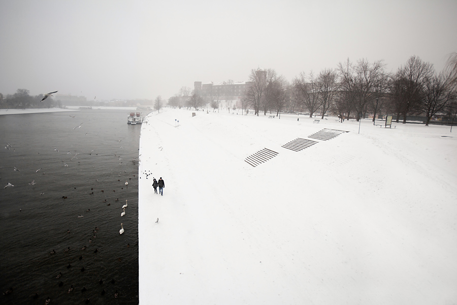 fotografia slubna slask; zdjecia slubne krakow, sesja narzeczenska krakow, zdjecia narzeczenskie zima, fotograf slubny bielsko