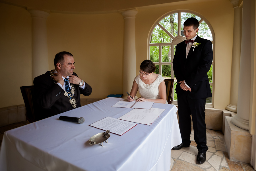 Plenerowy slub Asi i Tomka slub w plenerze; fotografia ślubna małopolska; fotografia ślubna krakow; dwóch fotograf na ślub; zdjęcia ślubne; fotograf ślubny bielsko