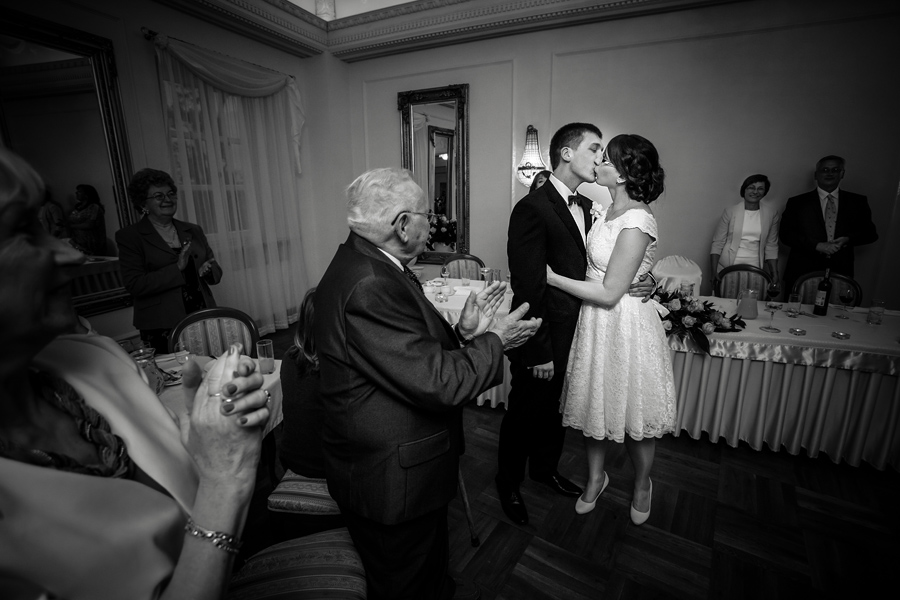 Plenerowy slub Asi i Tomka slub w plenerze; fotografia ślubna małopolska; fotografia ślubna krakow; dwóch fotograf na ślub; zdjęcia ślubne; fotograf ślubny bielsko