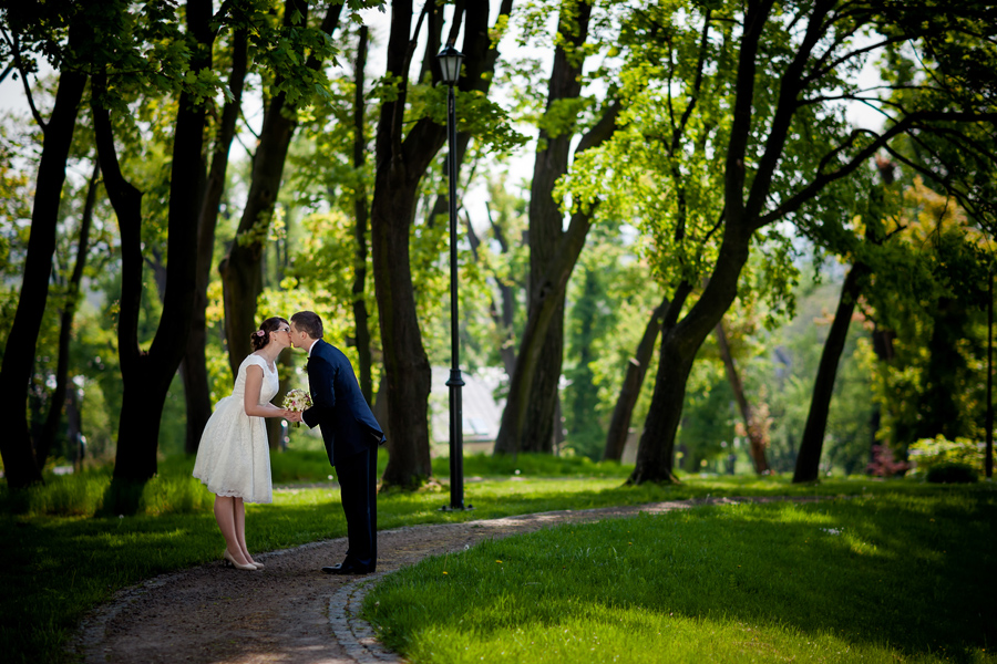Plenerowy slub Asi i Tomka slub w plenerze; fotografia ślubna małopolska; fotografia ślubna krakow; dwóch fotograf na ślub; zdjęcia ślubne; fotograf ślubny bielsko
