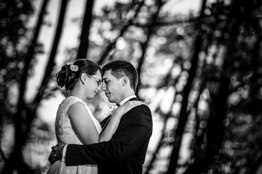 Plenerowy slub Asi i Tomka slub w plenerze; fotografia ślubna małopolska; fotografia ślubna krakow; dwóch fotograf na ślub; zdjęcia ślubne; fotograf ślubny bielsko