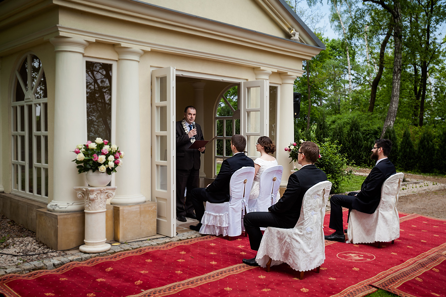 Plenerowy slub Asi i Tomka slub w plenerze; fotografia ślubna małopolska; fotografia ślubna krakow; dwóch fotograf na ślub; zdjęcia ślubne; fotograf ślubny bielsko