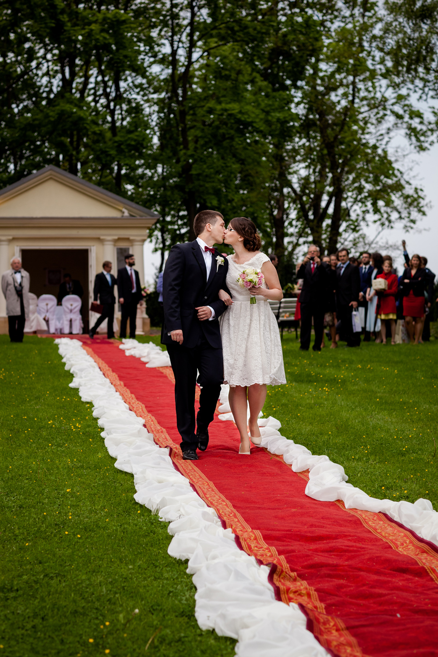 slub w plenerze; fotografia ślubna małopolska; fotografia ślubna krakow; dwóch fotograf na ślub; zdjęcia ślubne; fotograf ślubny bielsko