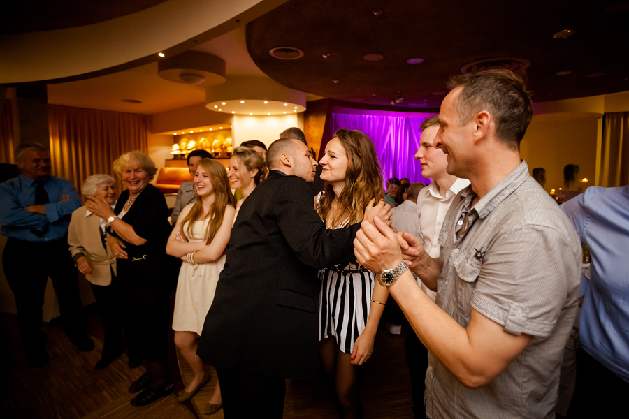 fotografia ślubna śląsk; fotografia ślubna kraków; dwóch fotograf na ślub; zdjęcia ślubne; fotograf ślubny krakow