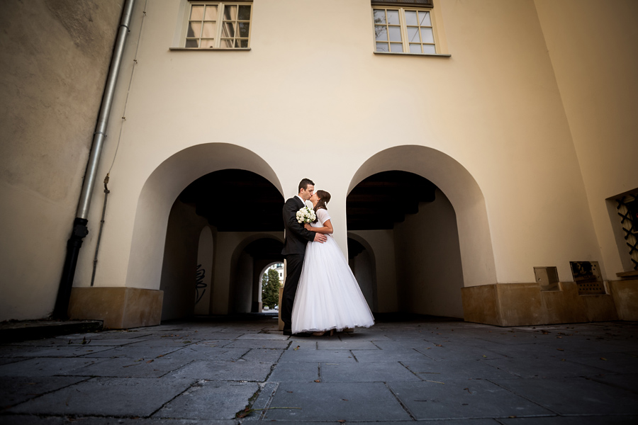 zdjecia slubne Ani i Tomka fotografia ślubna małopolska; fotografia ślubna krakow; dwóch fotograf na ślub; zdjęcia ślubne; fotograf ślubny bielsko