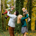 Piekne sesje rodzinne w naturze, zdjecia rodzinne w plenerze
www.magiaobrazu.com