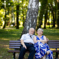 Piekna Romantyczna sesja Seniorów w plenerze - sesja w Goczałkowicach
www.magiaobrazu.com