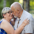 Piekna Romantyczna sesja Seniorów w plenerze - sesja w Goczałkowicach
www.magiaobrazu.com
