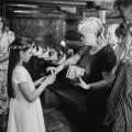 Reportaz z przyjęcia uroczystosci pierwszej komunii swietej Małgosi. Fotografia komunijna Kraków