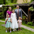 Reportaz z przyjęcia uroczystosci pierwszej komunii swietej Małgosi. Fotografia komunijna Kraków