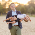 Piekna letnia dziecieca sesja na plaży, zdjecia rodzinne w plenerze
www.magiaobrazu.com