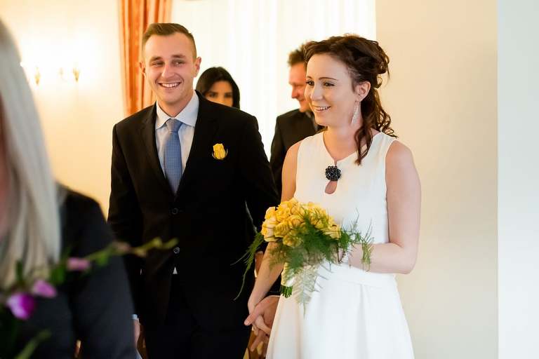 zimowy slub, zimowa sesja slubna, plener slubny w zimie, fotografia slubna, zdjecia slubne bielsko, fotograf slubny bielsko, www.magiaobrazu.com, zdjecia slubne bielsko, fotografia slubna slask, zdjecia slubne zywiec, fotograf cieszyn, dwoch fotografow na slub, zdjecia slubne slask, slub w USC w czechowicach, urzad stanu cywilnego czechowice,