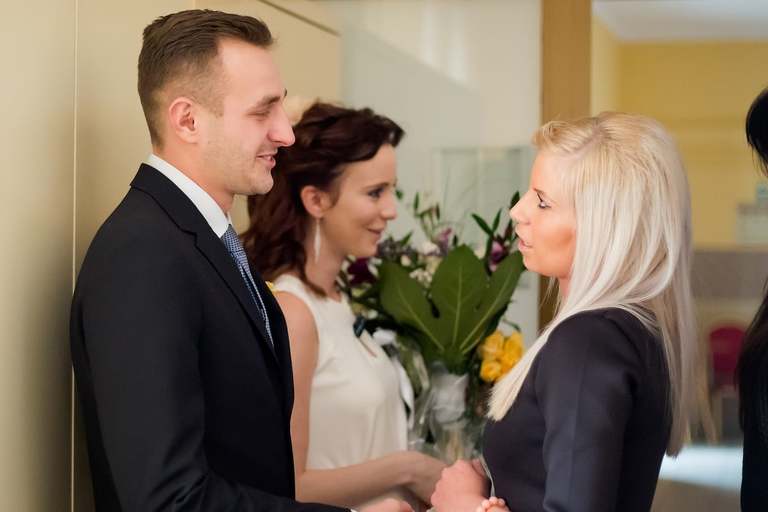 zimowy slub, zimowa sesja slubna, plener slubny w zimie, fotografia slubna, zdjecia slubne bielsko, fotograf slubny bielsko, www.magiaobrazu.com, zdjecia slubne bielsko, fotografia slubna slask, zdjecia slubne zywiec, fotograf cieszyn, dwoch fotografow na slub, zdjecia slubne slask, slub w USC w czechowicach, urzad stanu cywilnego czechowice,