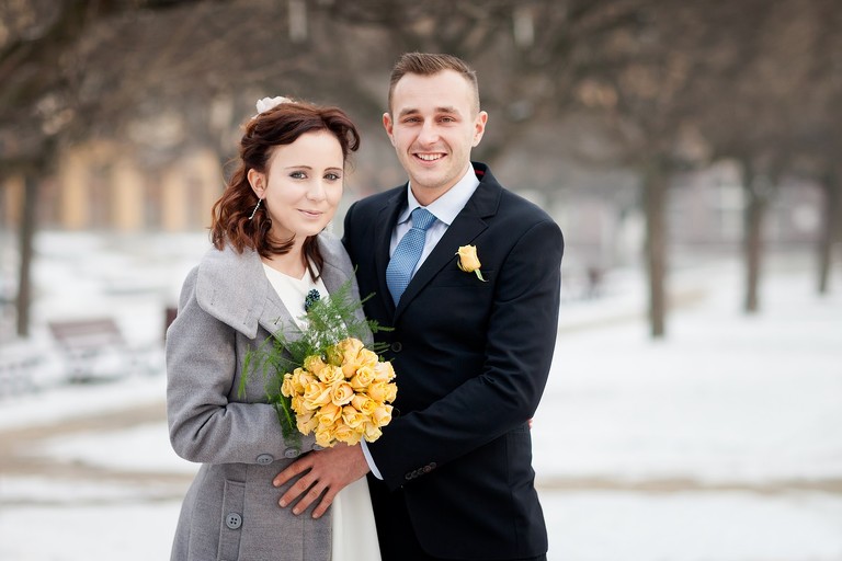 zimowy slub, zimowa sesja slubna, plener slubny w zimie, fotografia slubna, zdjecia slubne bielsko, fotograf slubny bielsko, www.magiaobrazu.com, zdjecia slubne bielsko, fotografia slubna slask, zdjecia slubne zywiec, fotograf cieszyn, dwoch fotografow na slub, zdjecia slubne slask, slub w USC w czechowicach, urzad stanu cywilnego czechowice,