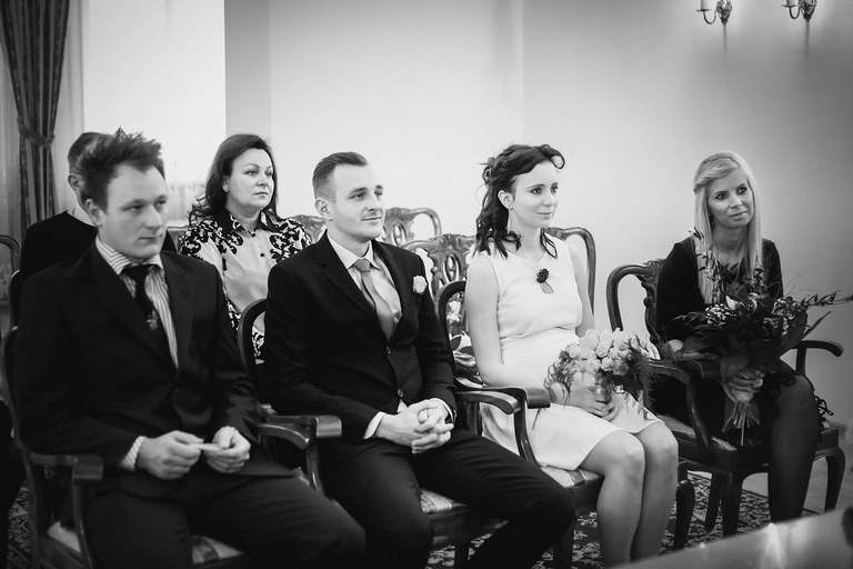 zimowy slub, zimowa sesja slubna, plener slubny w zimie, fotografia slubna, zdjecia slubne bielsko, fotograf slubny bielsko, www.magiaobrazu.com, zdjecia slubne bielsko, fotografia slubna slask, zdjecia slubne zywiec, fotograf cieszyn, dwoch fotografow na slub, zdjecia slubne slask, slub w USC w czechowicach, urzad stanu cywilnego czechowice,